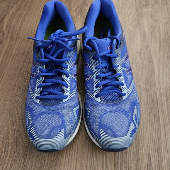 Asics Running Shoes - Picture 2 of 2